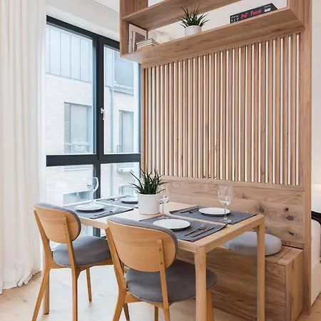 Cohost I New W-balcony, Self Check-in At The Renesanso Complex * Вильнюс